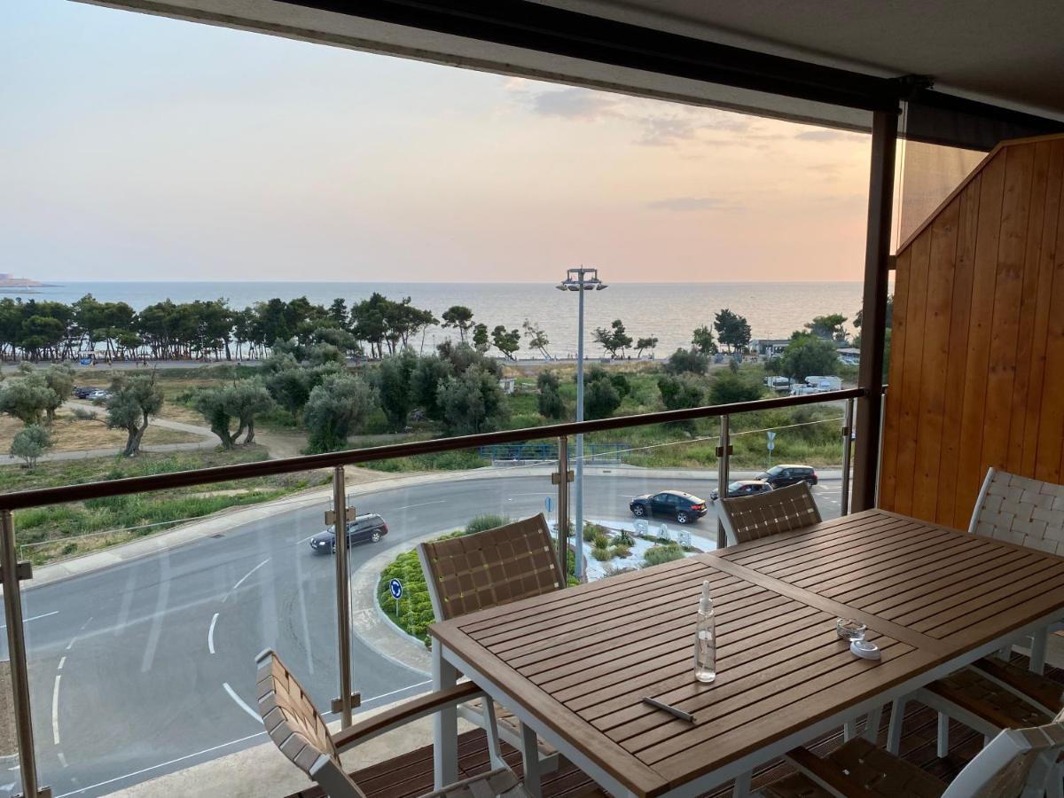 Bitcoin And Ethereum Deluxe Apartments Bar Exteriér fotografie