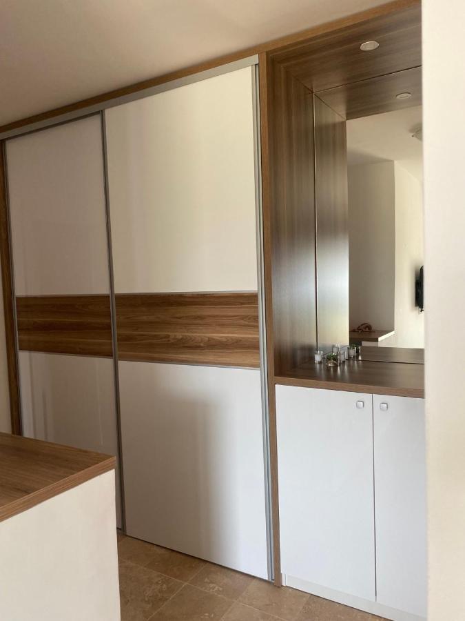 Bitcoin And Ethereum Deluxe Apartments Bar Exteriér fotografie