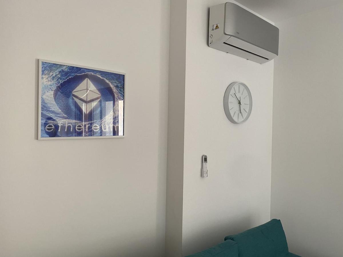 Bitcoin And Ethereum Deluxe Apartments Bar Exteriér fotografie