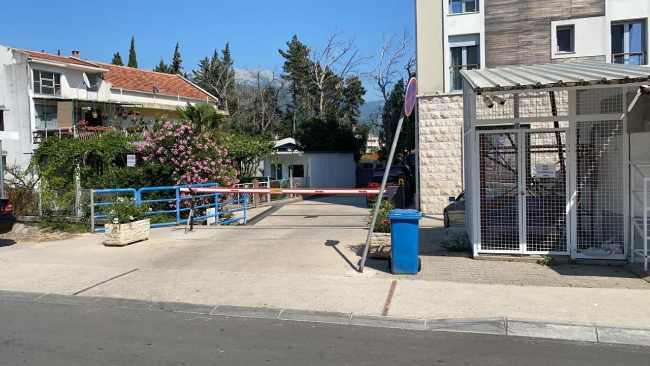 Bitcoin And Ethereum Deluxe Apartments Bar Exteriér fotografie